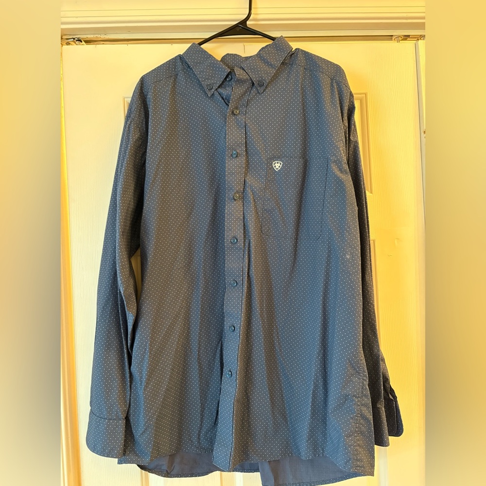 Men’s Ariat fitted xxl shirt